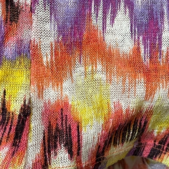 WOVEN dolman banded elbow sleeve top with multi flame print. - Picture 4 of 6